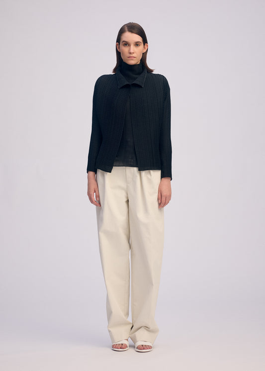 WOOLY PLEATS BK/WT-66、ウィメンズ_トップス_カーディガン、着用画像1