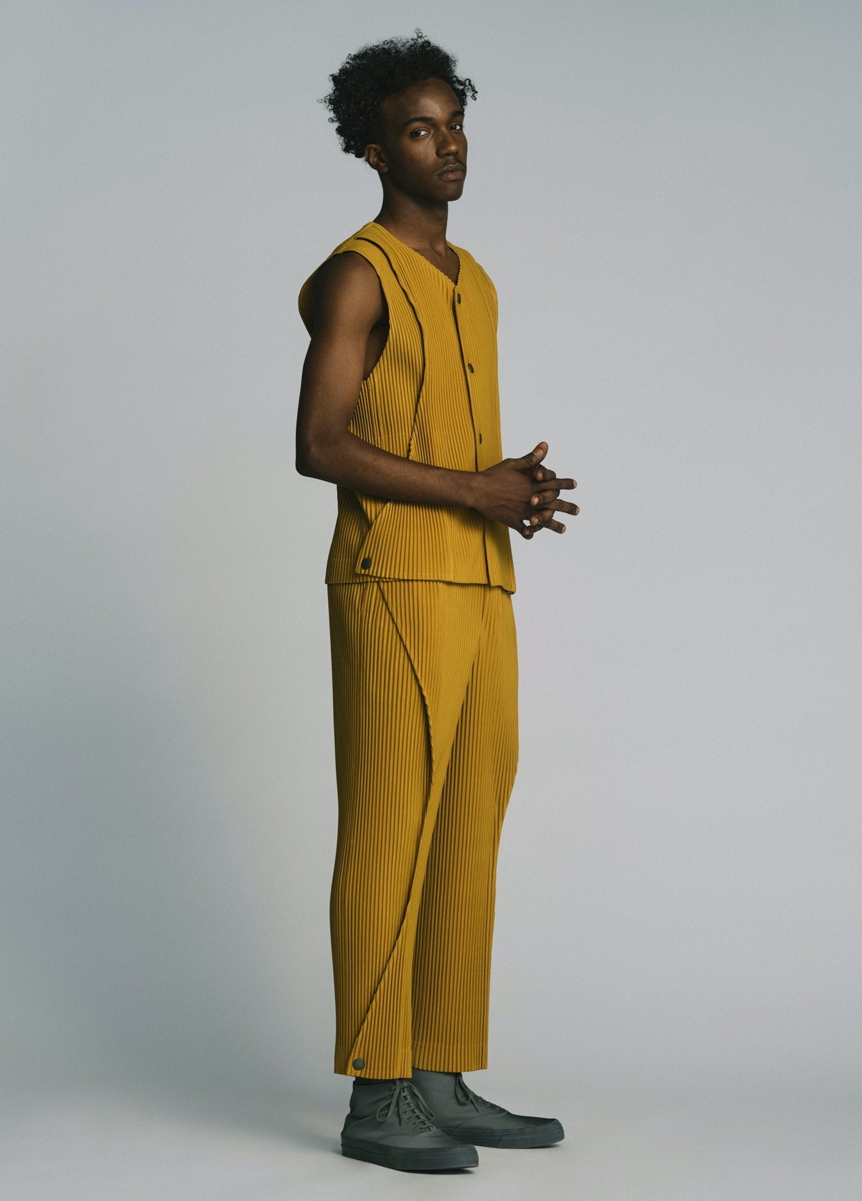 HOMME PLISSÉ ISSEY MIYAKE AUTUMN WINTER 2022/23 コレクション05