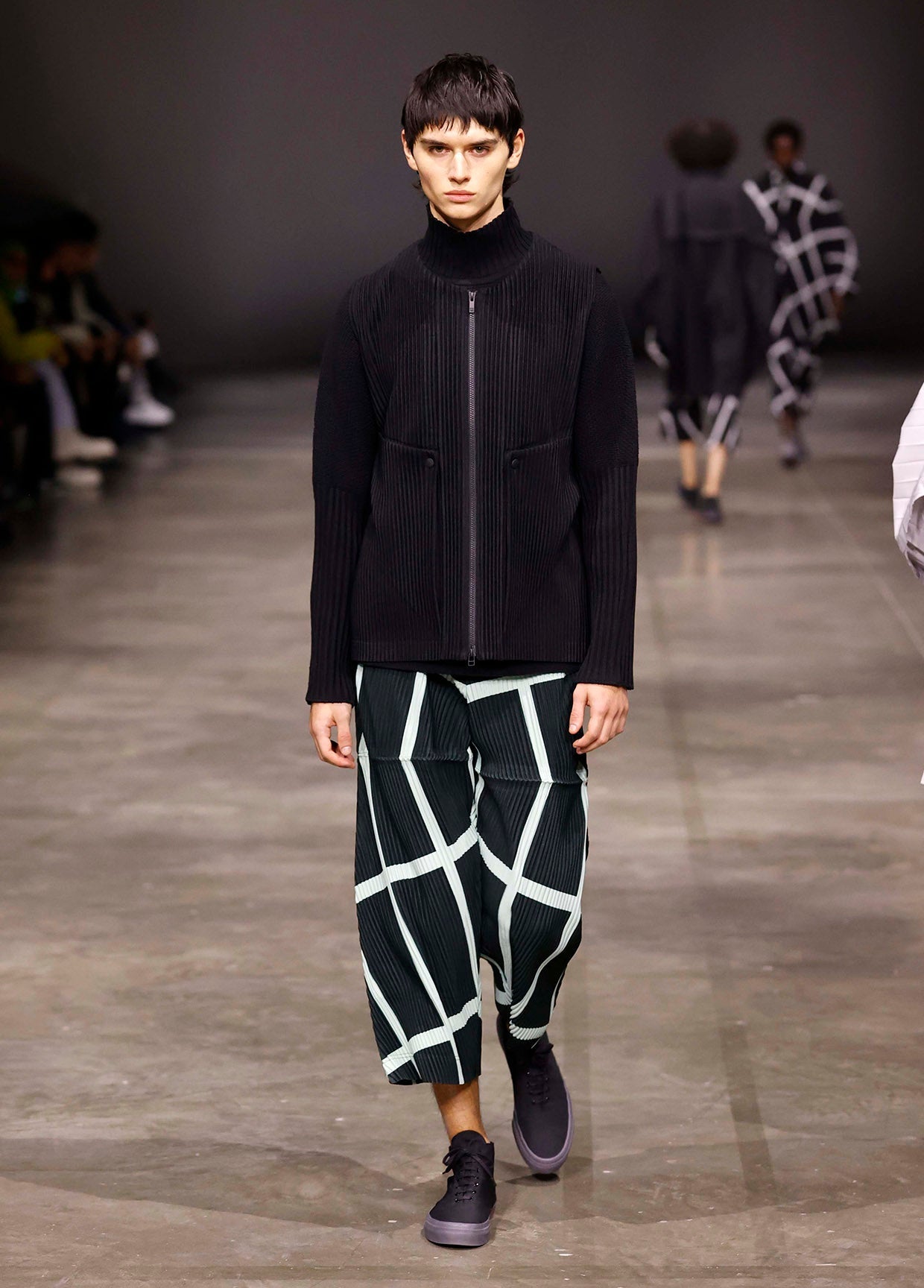 HOMME PLISSÉ ISSEY MIYAKE AUTUMN WINTER 2023/24 コレクション 26