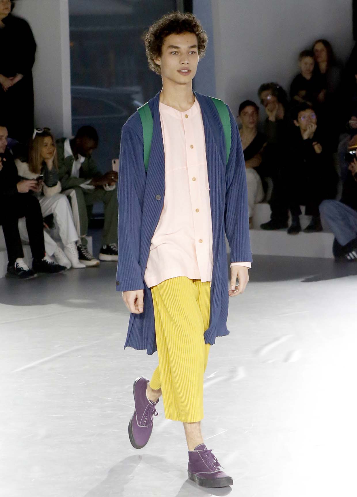 HOMME PLISSÉ ISSEY MIYAKE AUTUMN WINTER 20/21 コレクション08