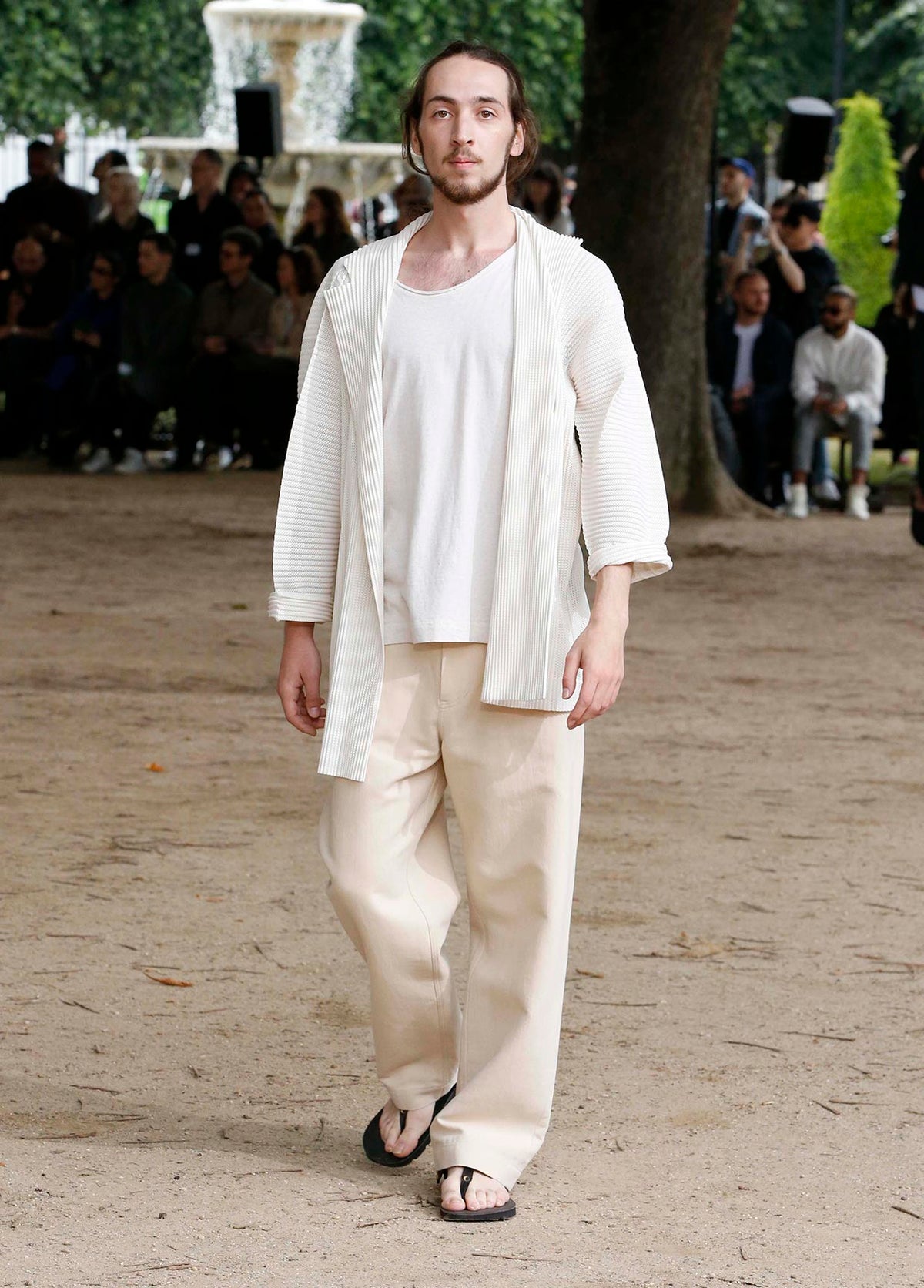 HOMME PLISSÉ ISSEY MIYAKE SPRING SUMMER 2020 コレクション 26