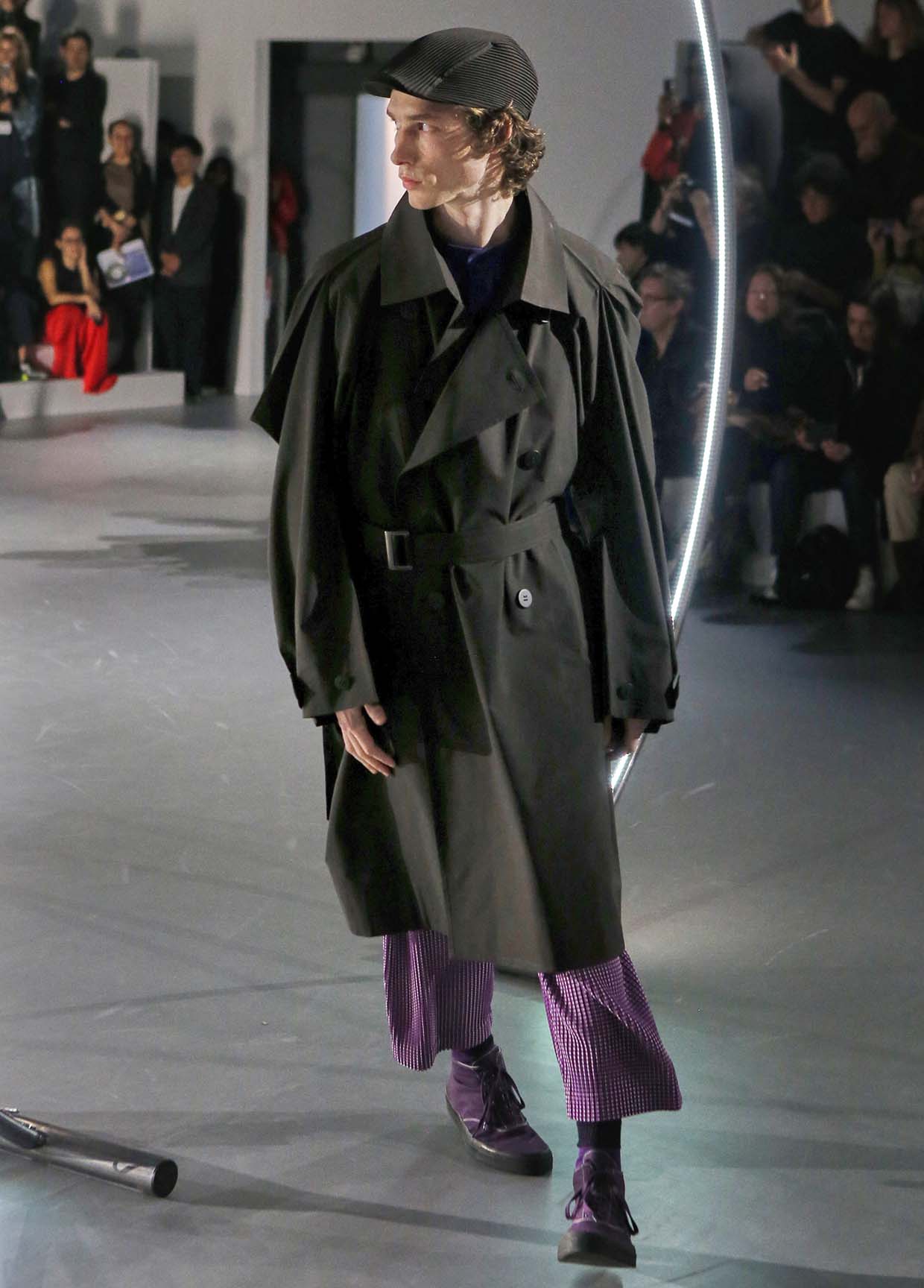 HOMME PLISSÉ ISSEY MIYAKE AUTUMN WINTER 20/21 コレクション39
