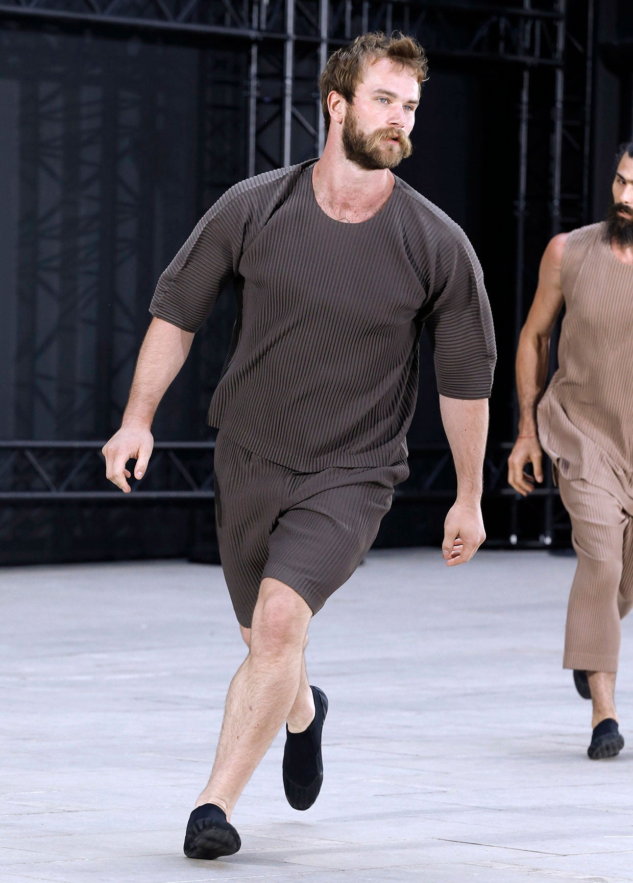 HOMME PLISSÉ ISSEY MIYAKE SPRING SUMMER 2023 コレクション20