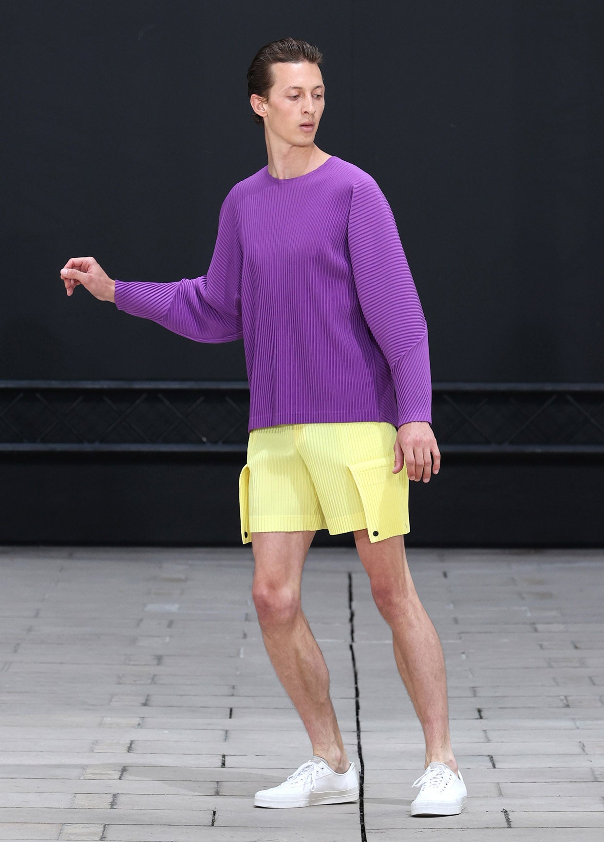 HOMME PLISSÉ ISSEY MIYAKE SPRING SUMMER 2023 コレクション23