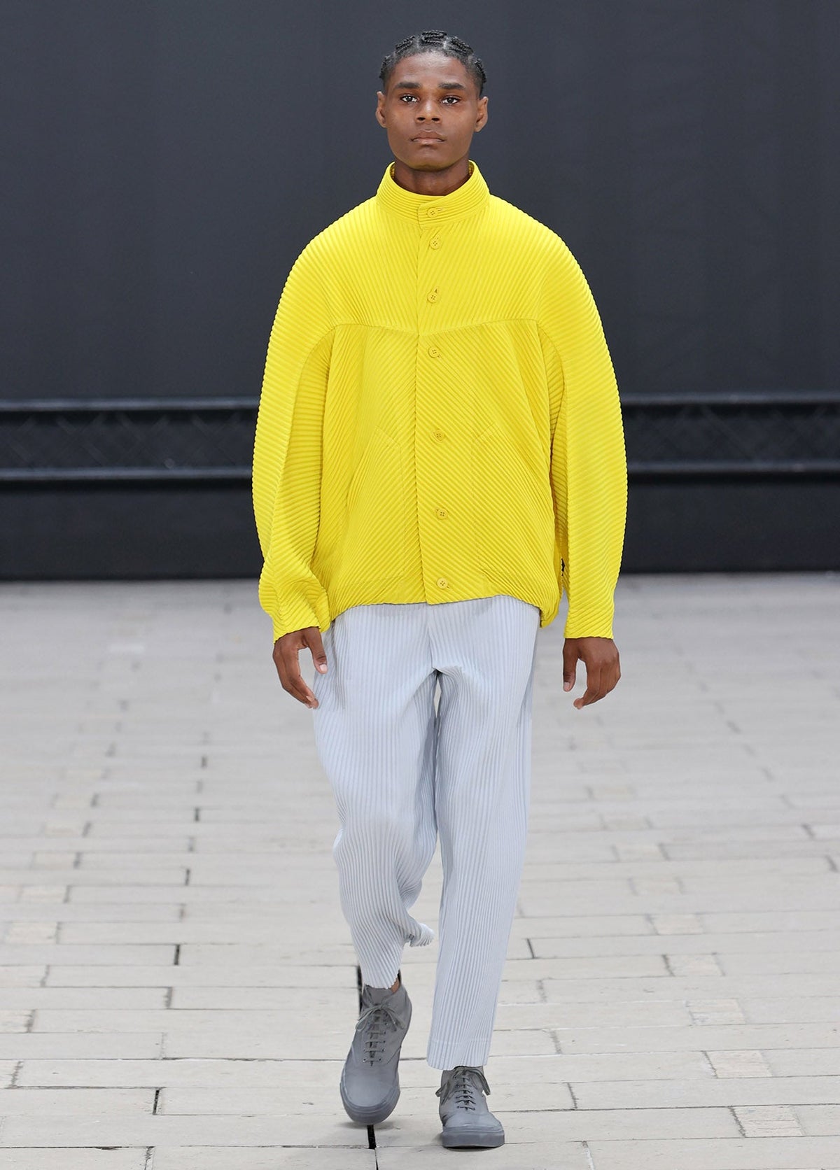 HOMME PLISSÉ ISSEY MIYAKE SPRING SUMMER 2023 コレクション25