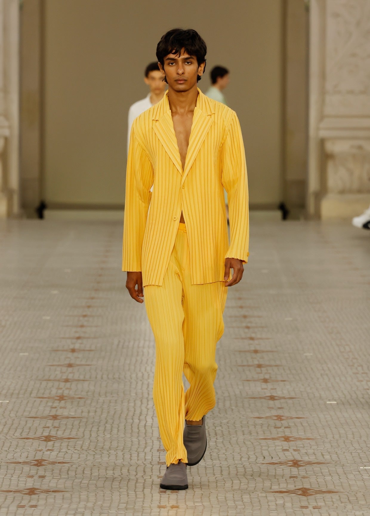 HOMME PLISSÉ ISSEY MIYAKE SPRING SUMMER 2024 コレクション 24