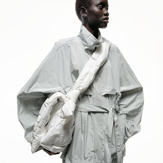 CRUMPLED U
