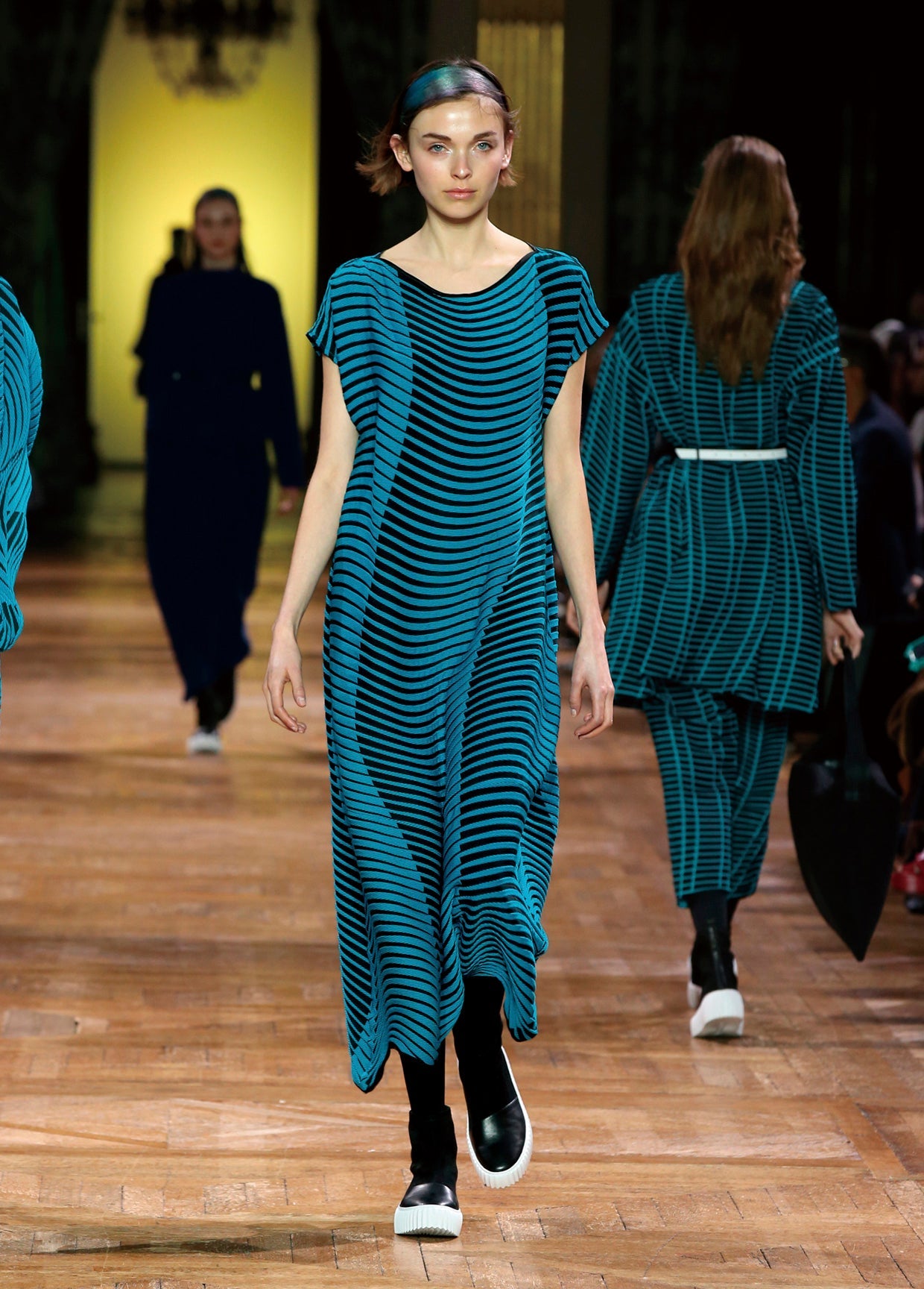 ISSEY MIYAKE AUTUMN WINTER 2017 コレクション15