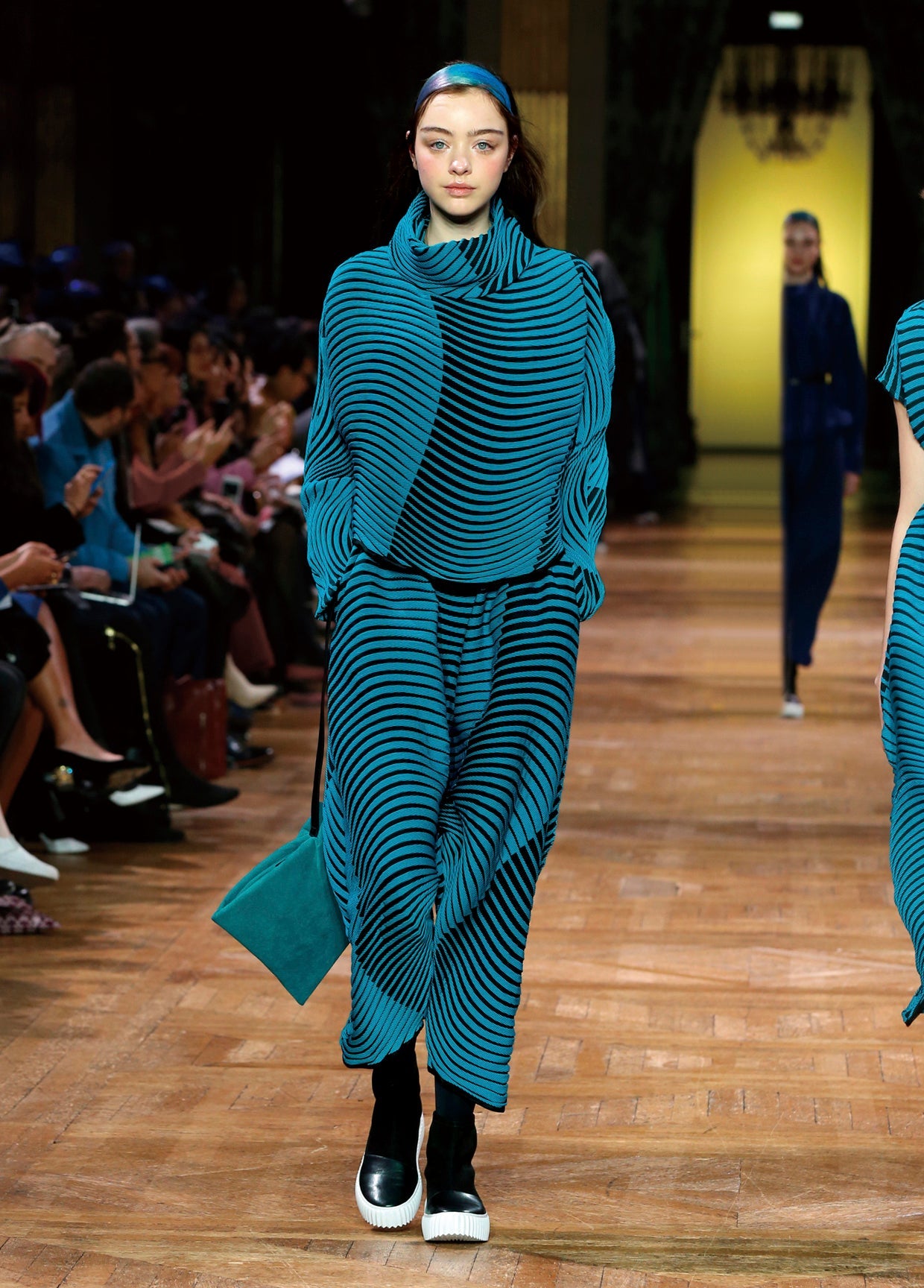 ISSEY MIYAKE AUTUMN WINTER 2017 コレクション16