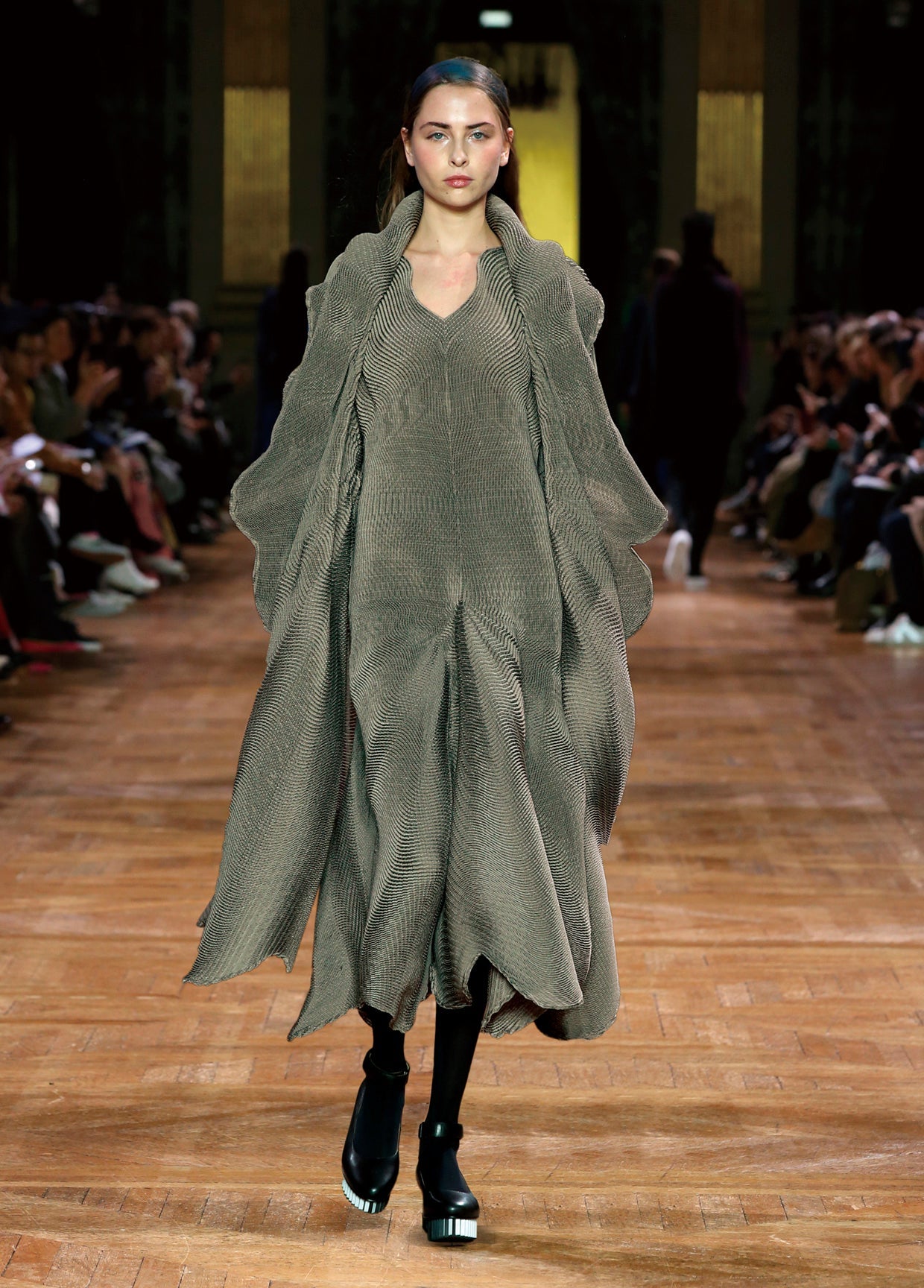 ISSEY MIYAKE AUTUMN WINTER 2017 コレクション36
