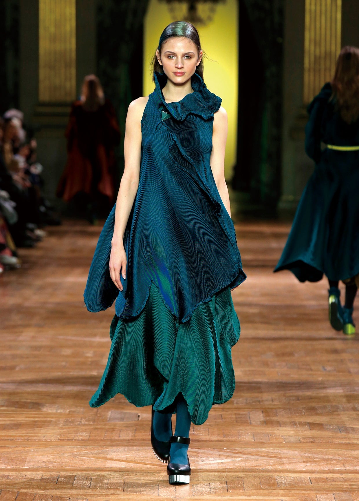 ISSEY MIYAKE AUTUMN WINTER 2017 コレクション42