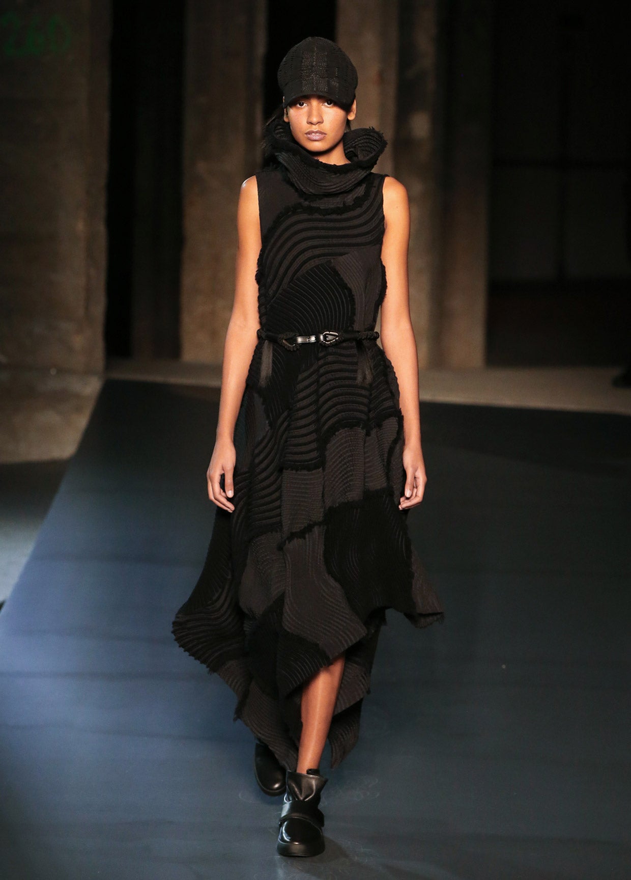 ISSEY MIYAKE AUTUMN WINTER 2018 コレクション20