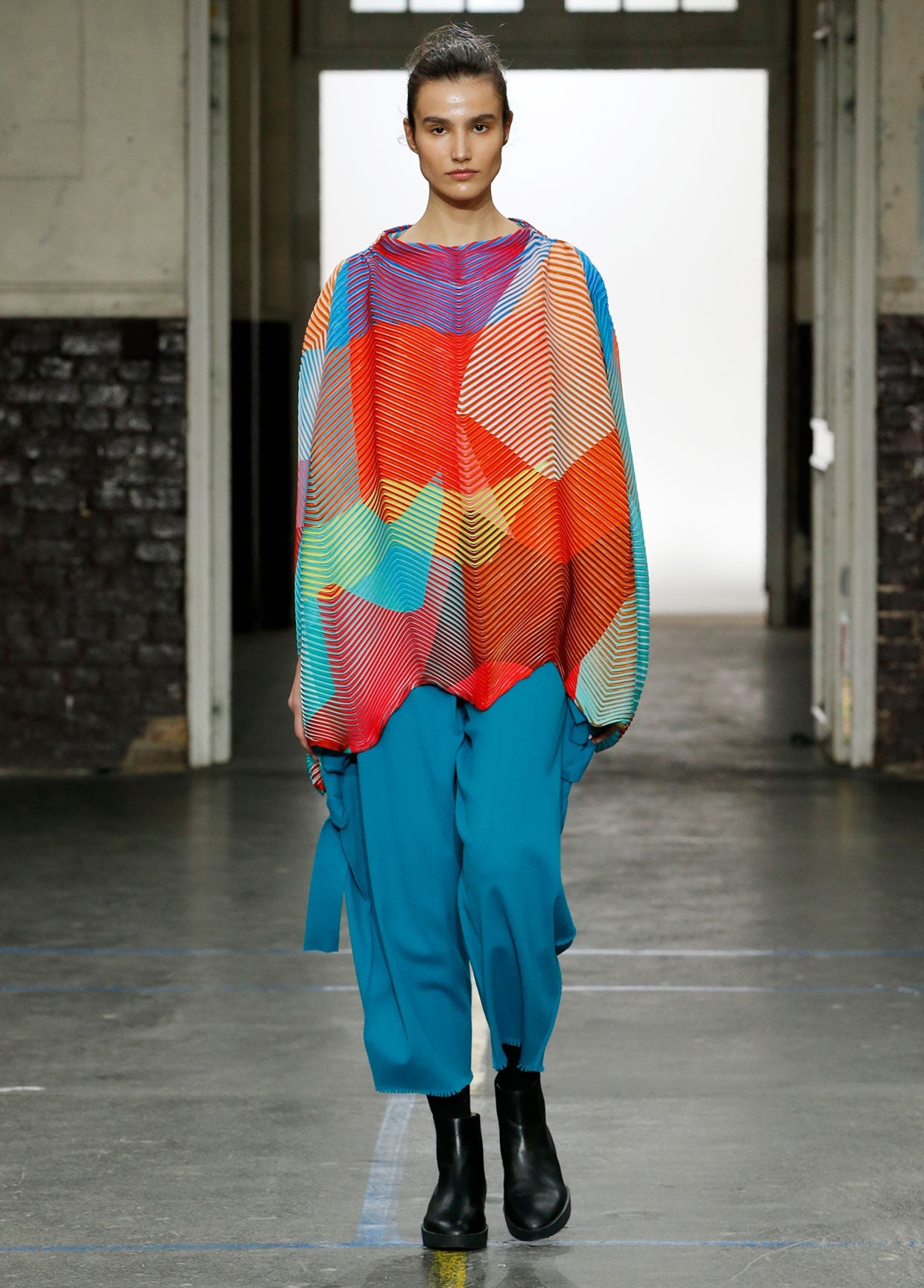 ISSEY MIYAKE AUTUMN WINTER 2019 コレクション30