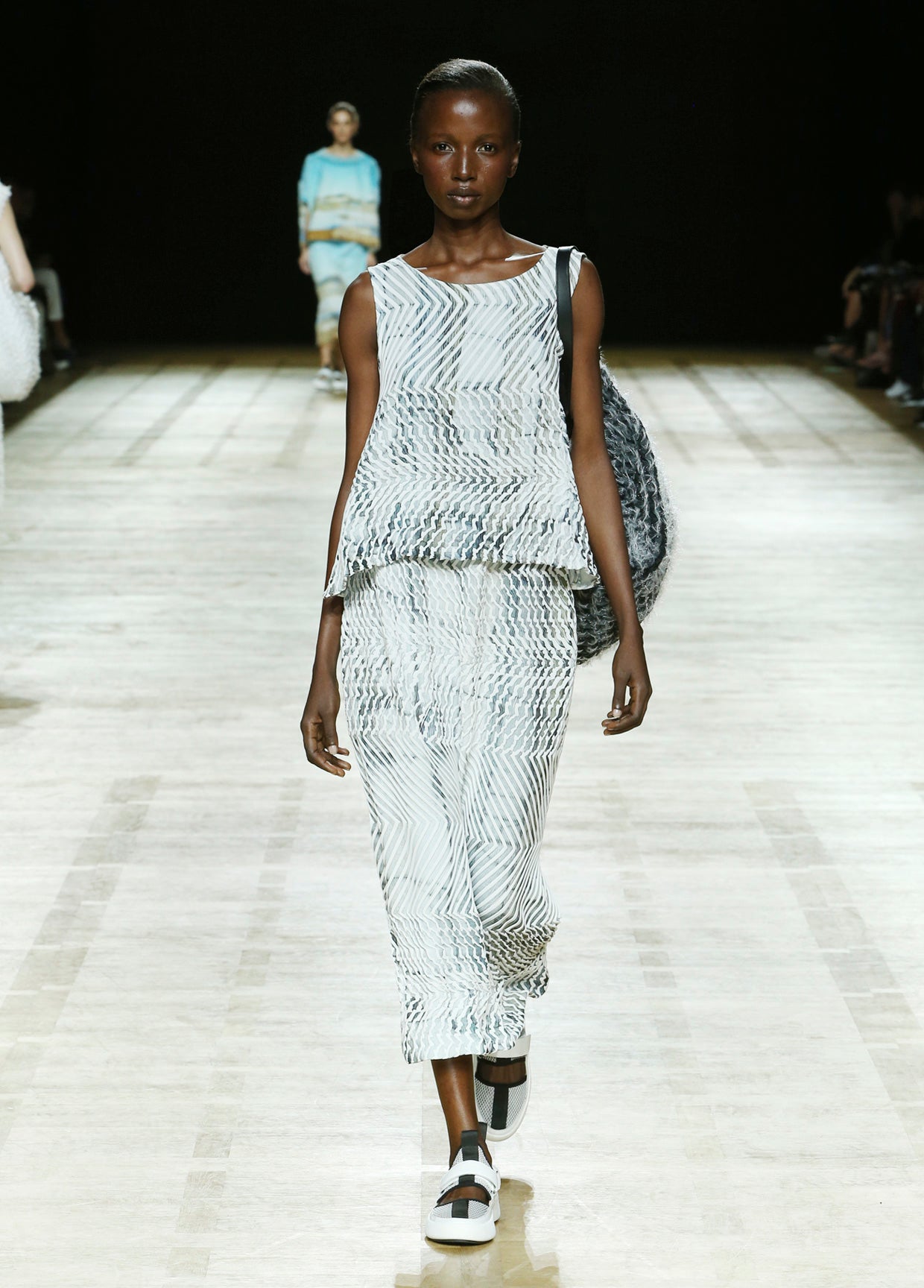 ISSEY MIYAKE SPRING SUMMER 2018 コレクション15
