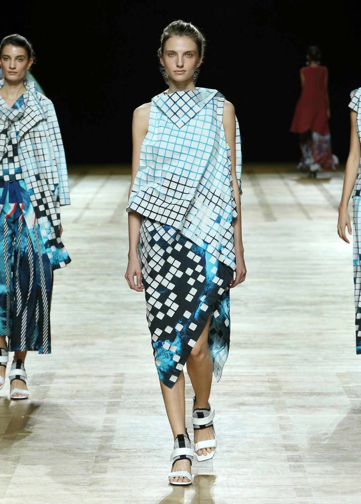 ISSEY MIYAKE SPRING SUMMER 2018 コレクション24