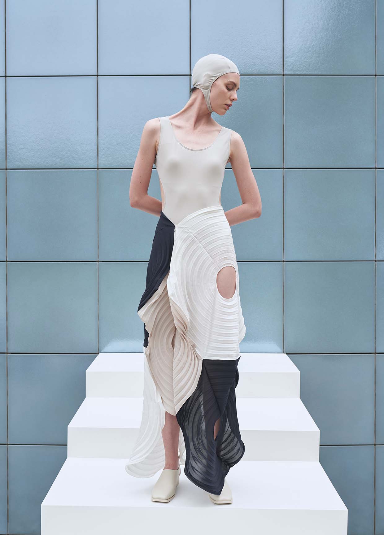 ISSEY MIYAKE SPRING SUMMER 2022 コレクション01