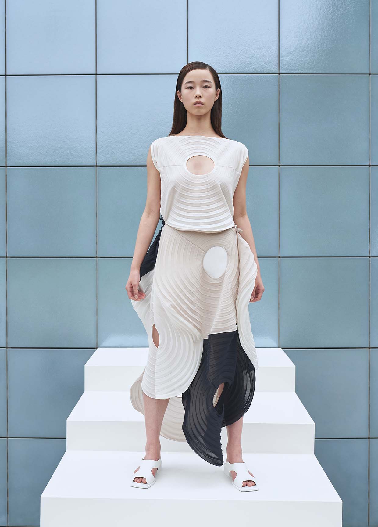 ISSEY MIYAKE SPRING SUMMER 2022 コレクション02
