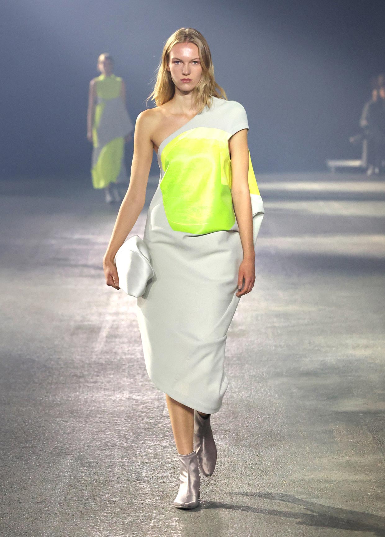 ISSEY MIYAKE SPRING SUMMER 2023 コレクション11