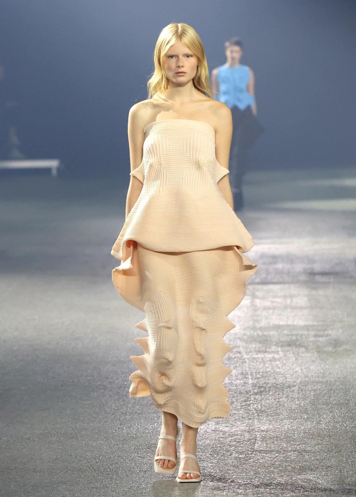 ISSEY MIYAKE SPRING SUMMER 2023 コレクション34