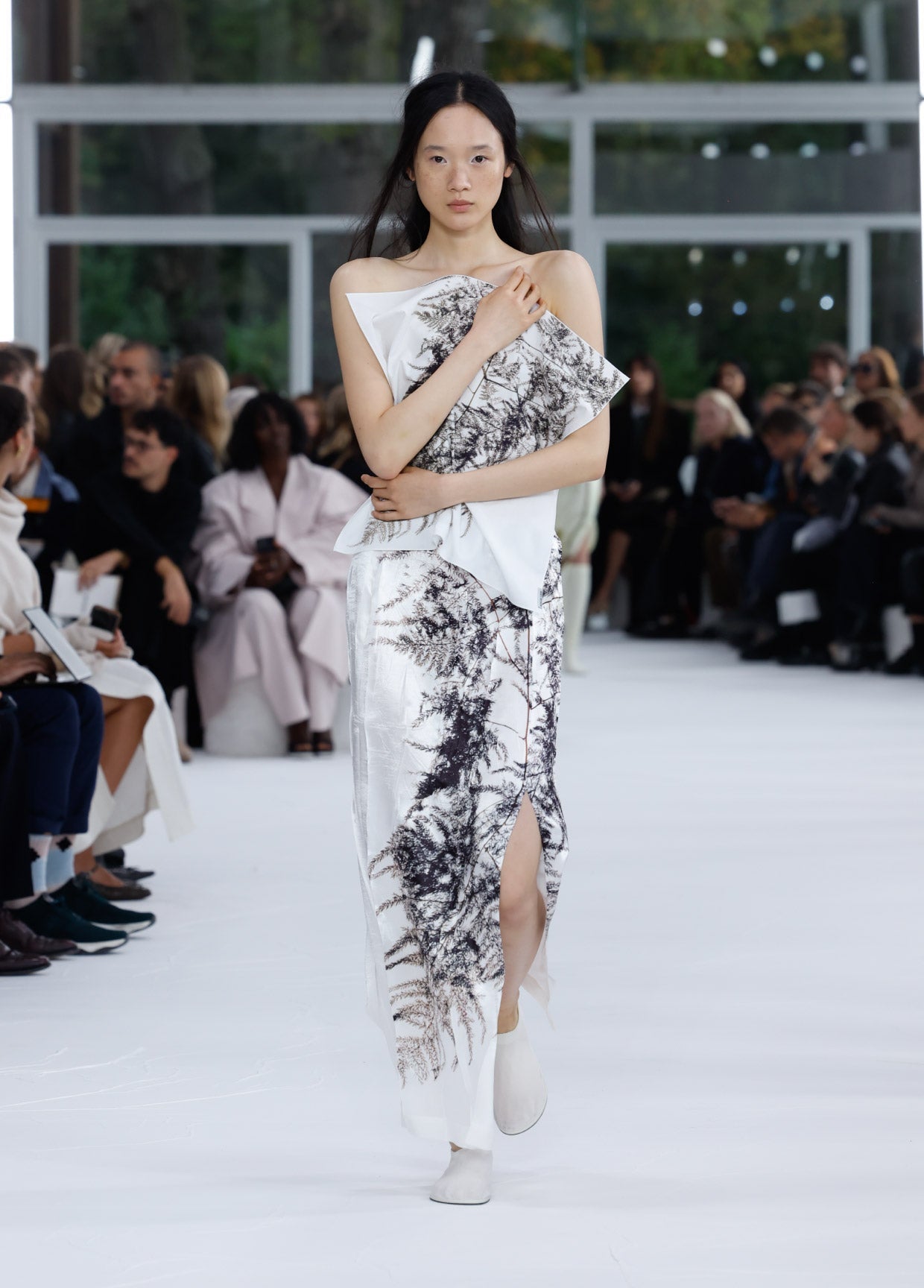 ISSEY MIYAKE SPRING SUMMER 2025 コレクション 35