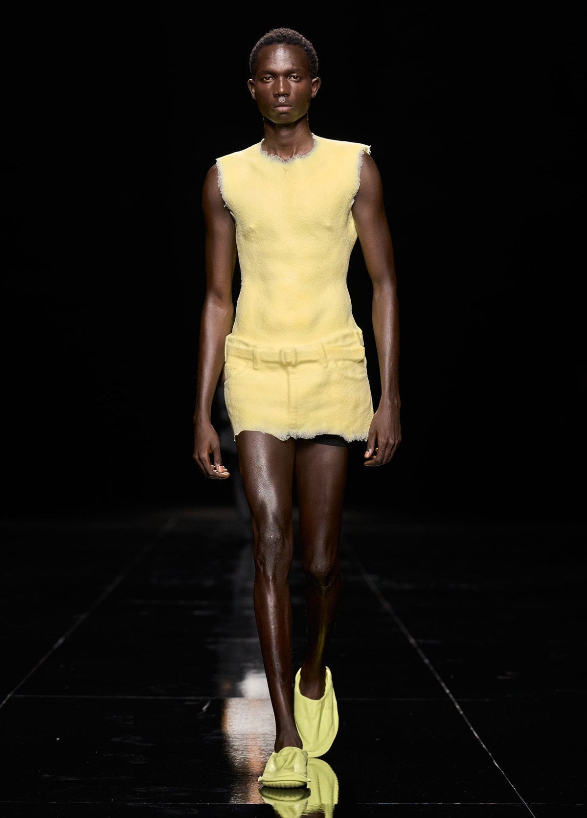 ISSEY MIYAKE SPRING SUMMER 2027 コレクション 04