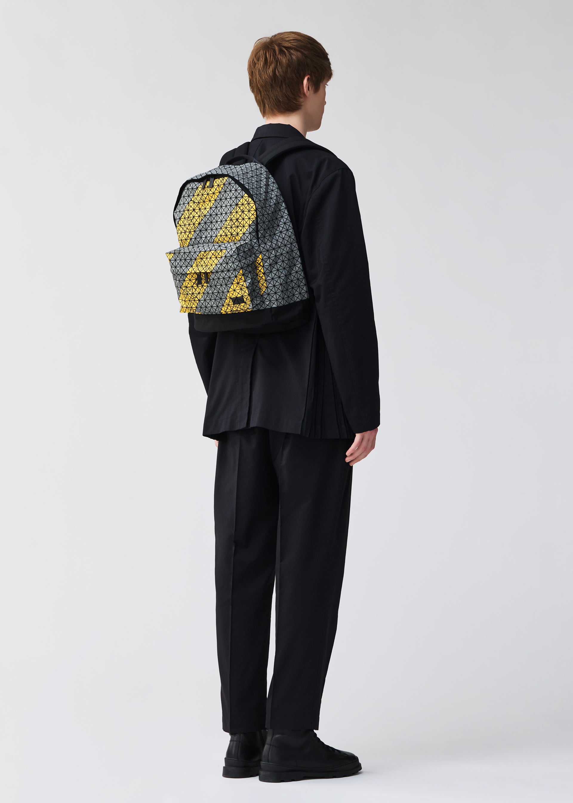 DAYPACK AUTOBAHN、バッグ&財布_バックパック、着用画像1