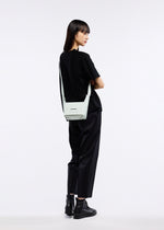 BOX、バッグ&財布_ショルダーバッグ、着用画像3