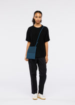 MOKKO FLAP POUCH、バッグ&財布_ショルダーバッグ、着用画像2