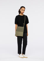 MOKKO FLAP POUCH、バッグ&財布_ショルダーバッグ、着用画像2