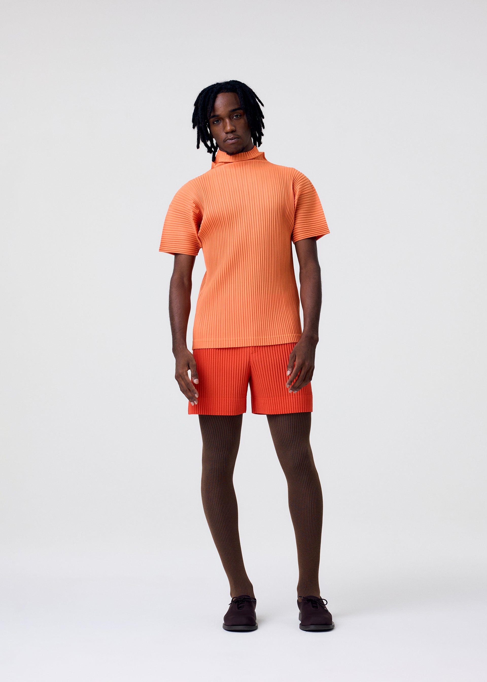 COLORFUL PLEATS BOTTOMS、メンズ_パンツ、着用画像2