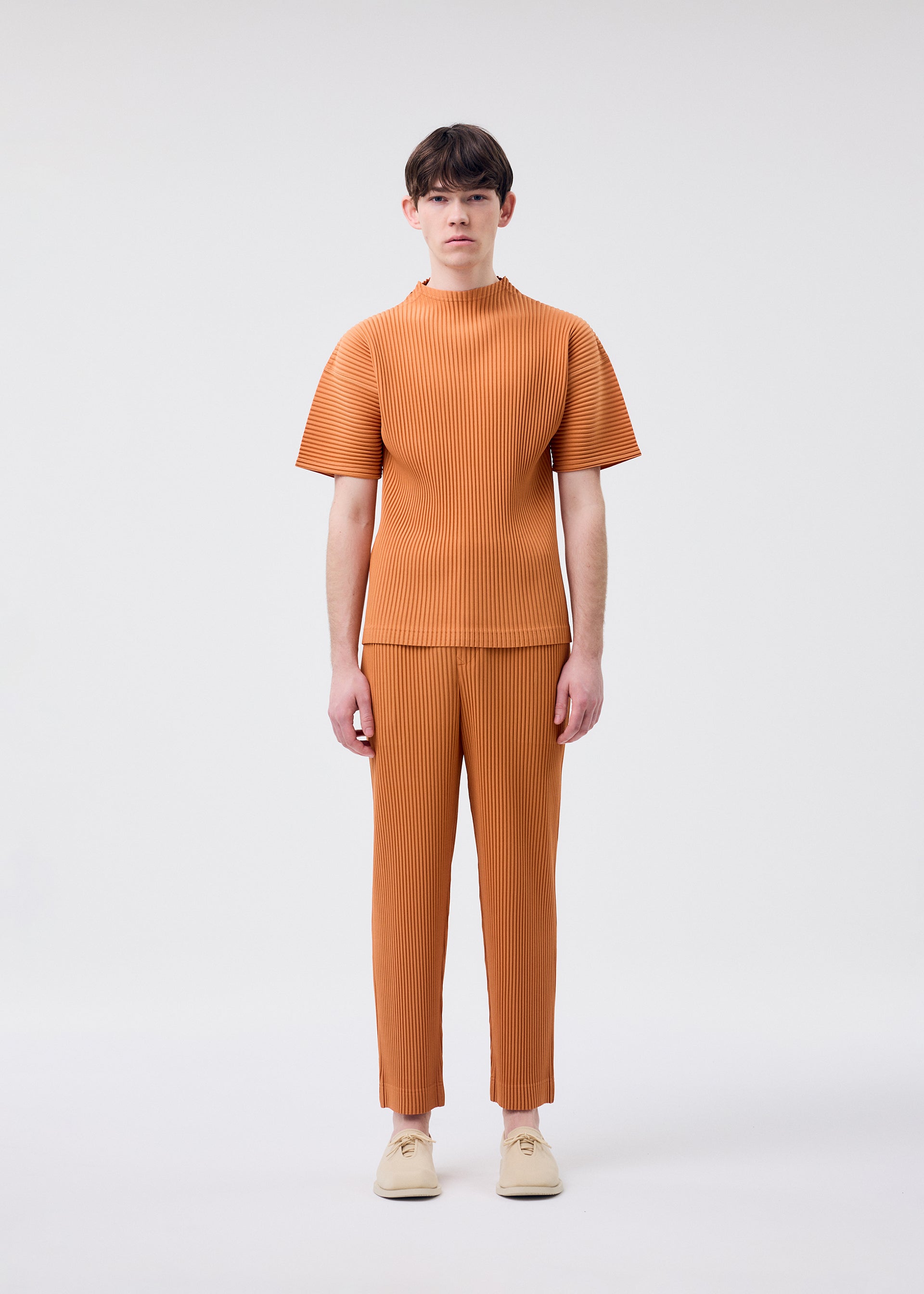MONTHLY COLORS : MARCH、メンズ_トップス_トップ、着用画像1