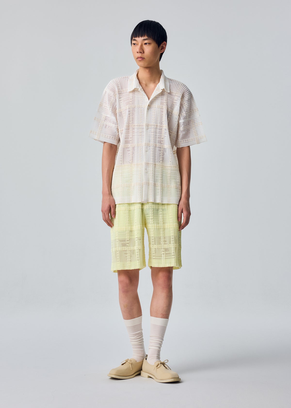 LACE GRID PLEATS、メンズ_パンツ、着用画像3