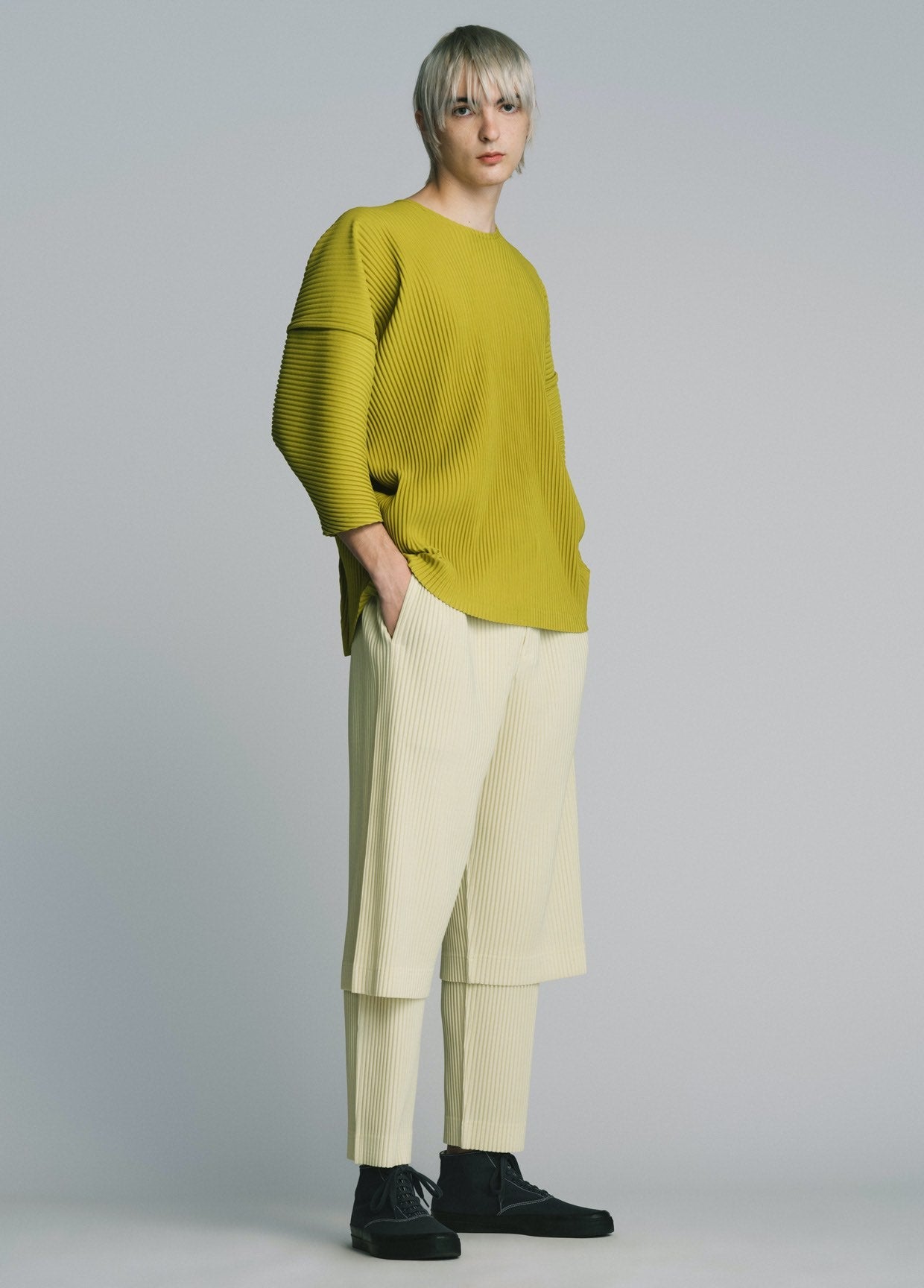 HOMME PLISSÉ ISSEY MIYAKE AUTUMN WINTER 2022/23 コレクション13