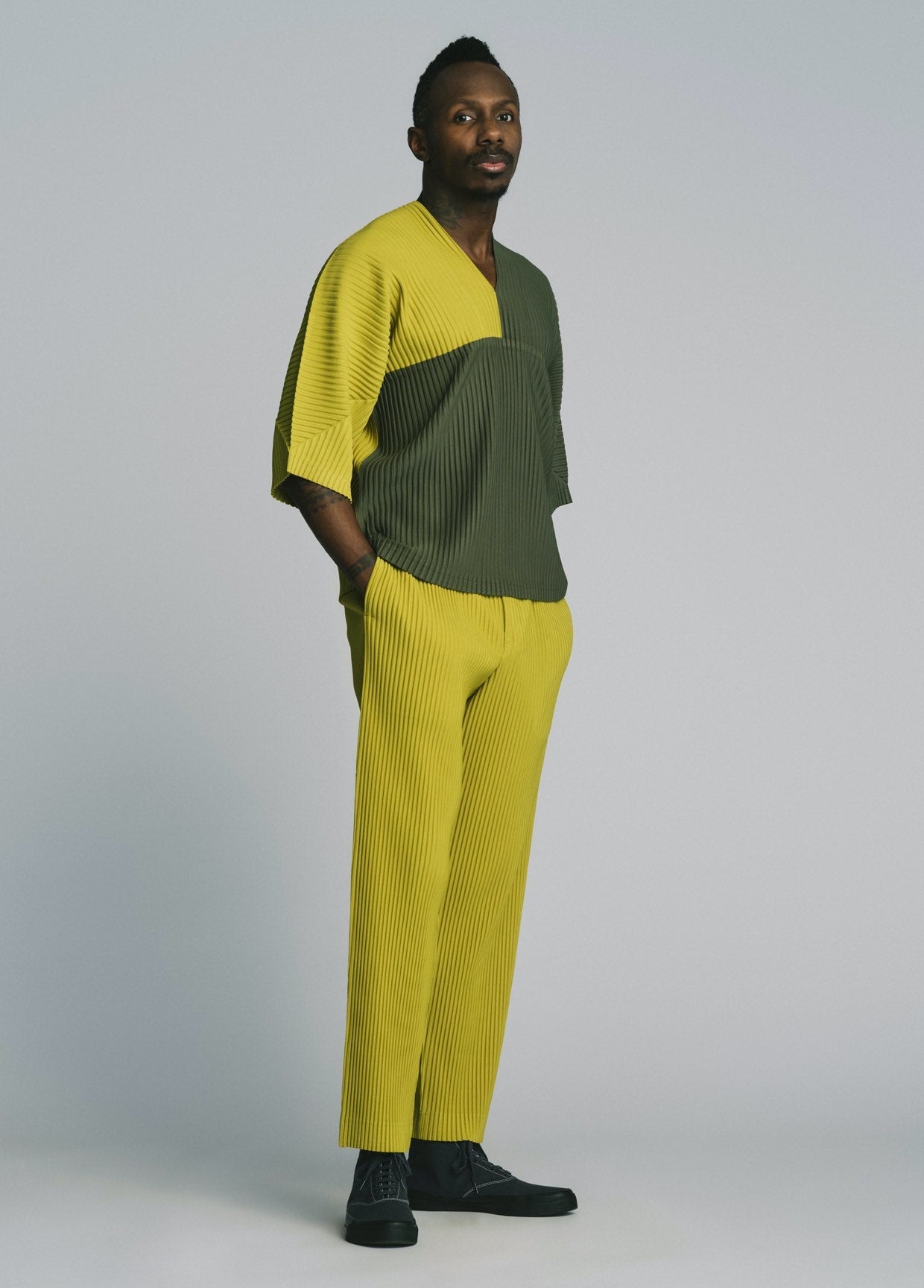 HOMME PLISSÉ ISSEY MIYAKE AUTUMN WINTER 2022/23 コレクション14