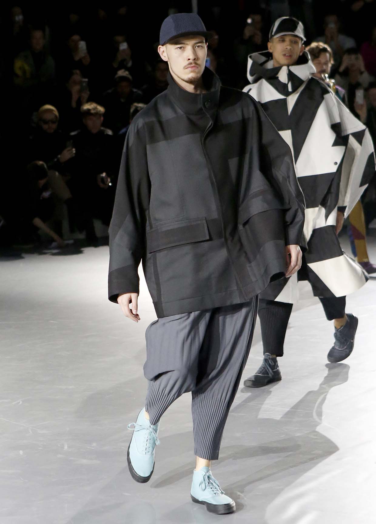 HOMME PLISSÉ ISSEY MIYAKE AUTUMN WINTER 20/21 コレクション15