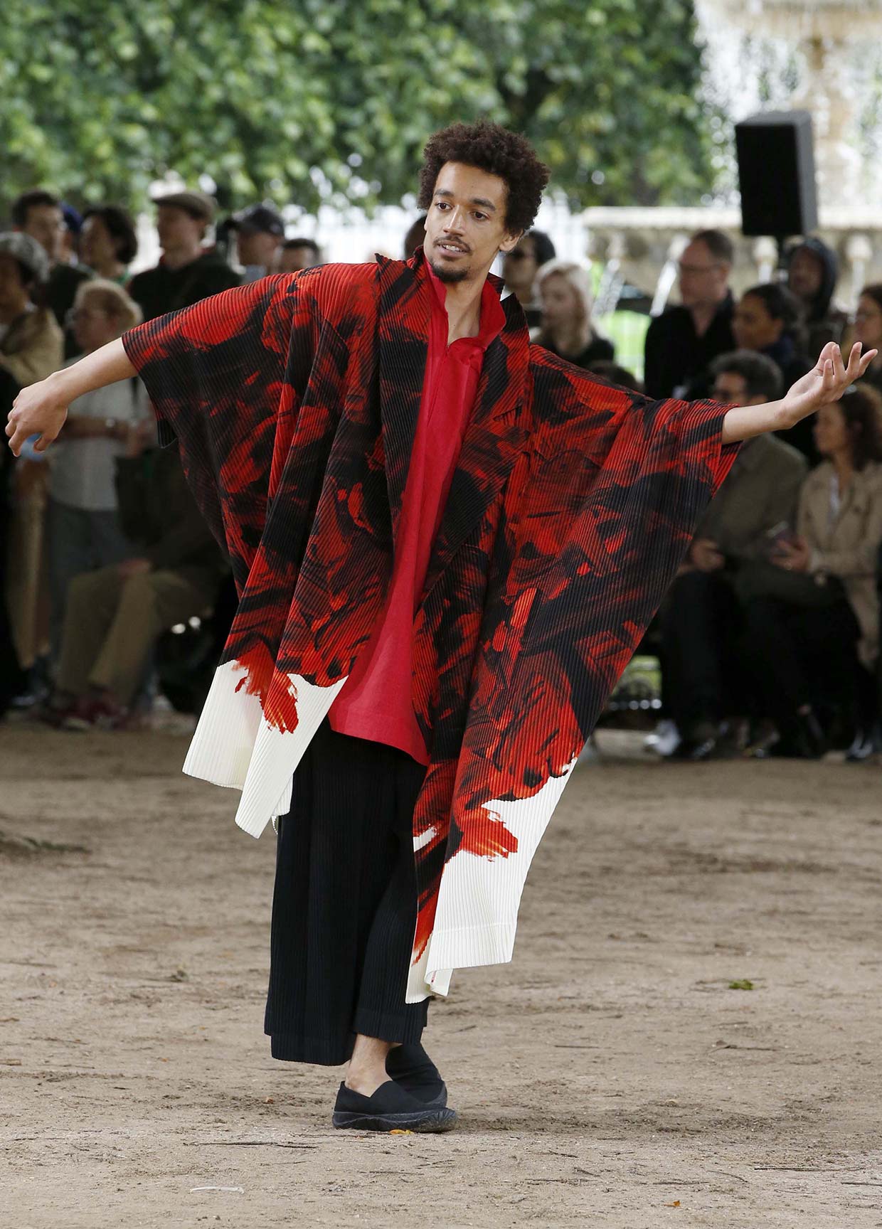 HOMME PLISSÉ ISSEY MIYAKE SPRING SUMMER 2020 コレクション 30