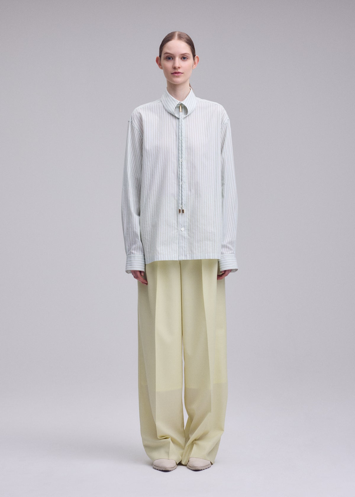 MONSIEUR SHIRT(DOBBY STRIPE)、ウィメンズ_トップス_シャツ、着用画像1