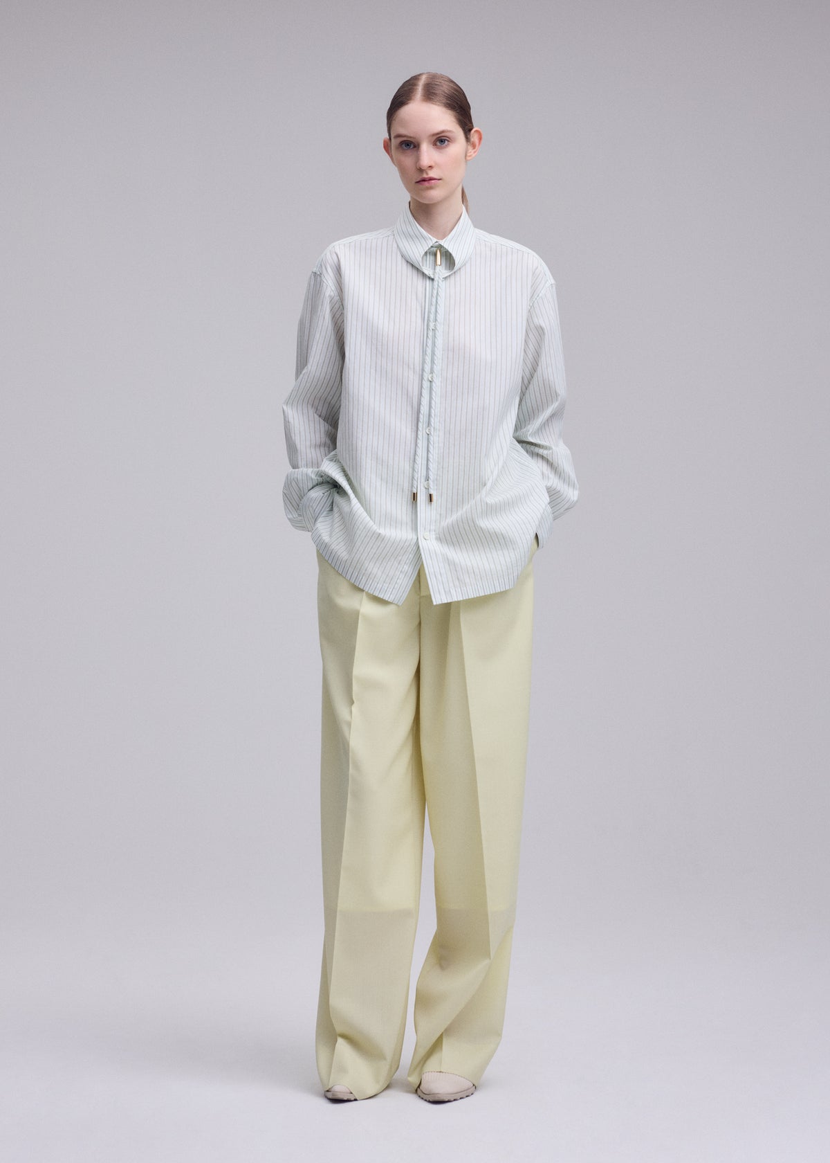 MONSIEUR SHIRT(DOBBY STRIPE)、ウィメンズ_トップス_シャツ、着用画像2