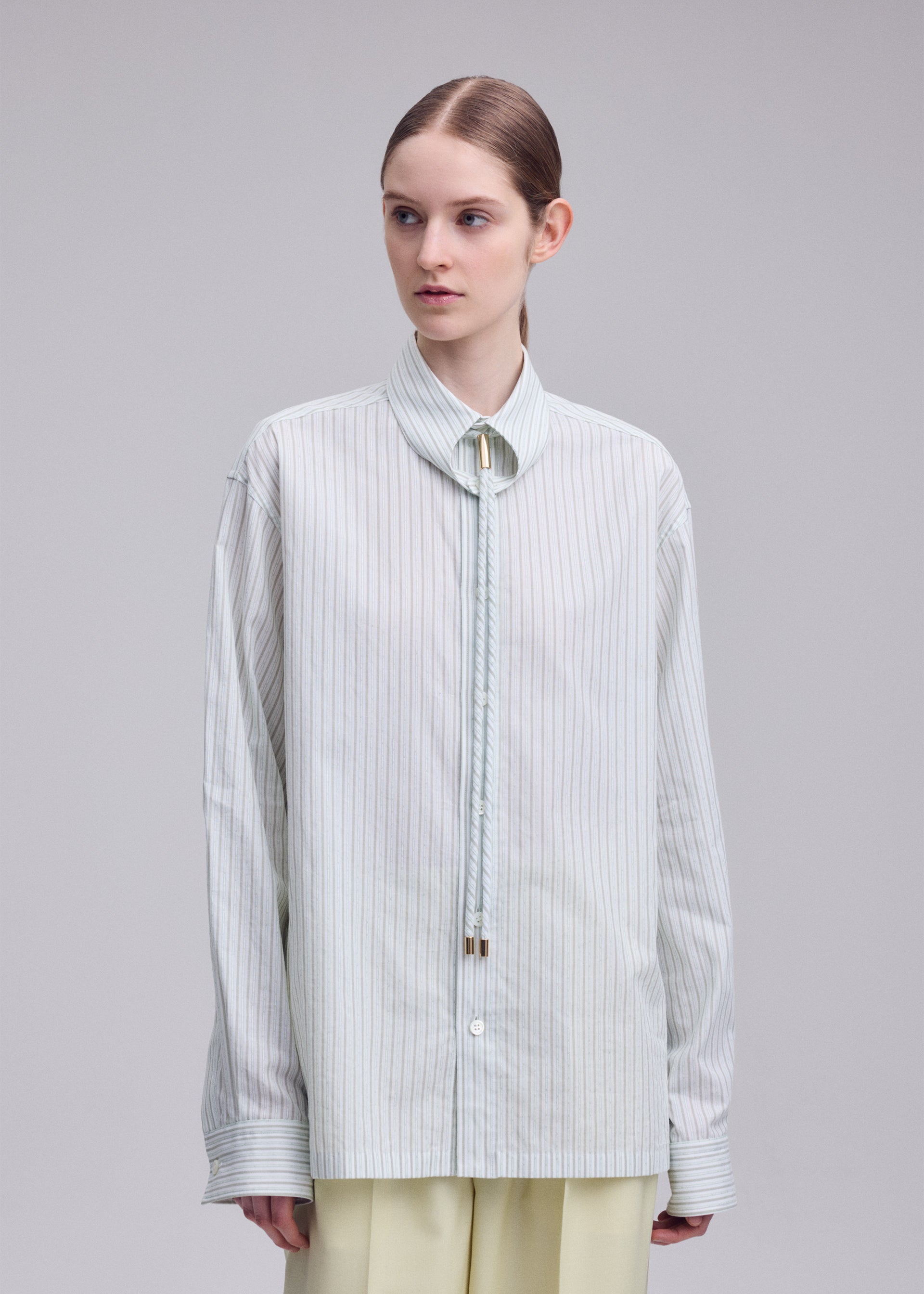 MONSIEUR SHIRT(DOBBY STRIPE)、ウィメンズ_トップス_シャツ、着用画像3