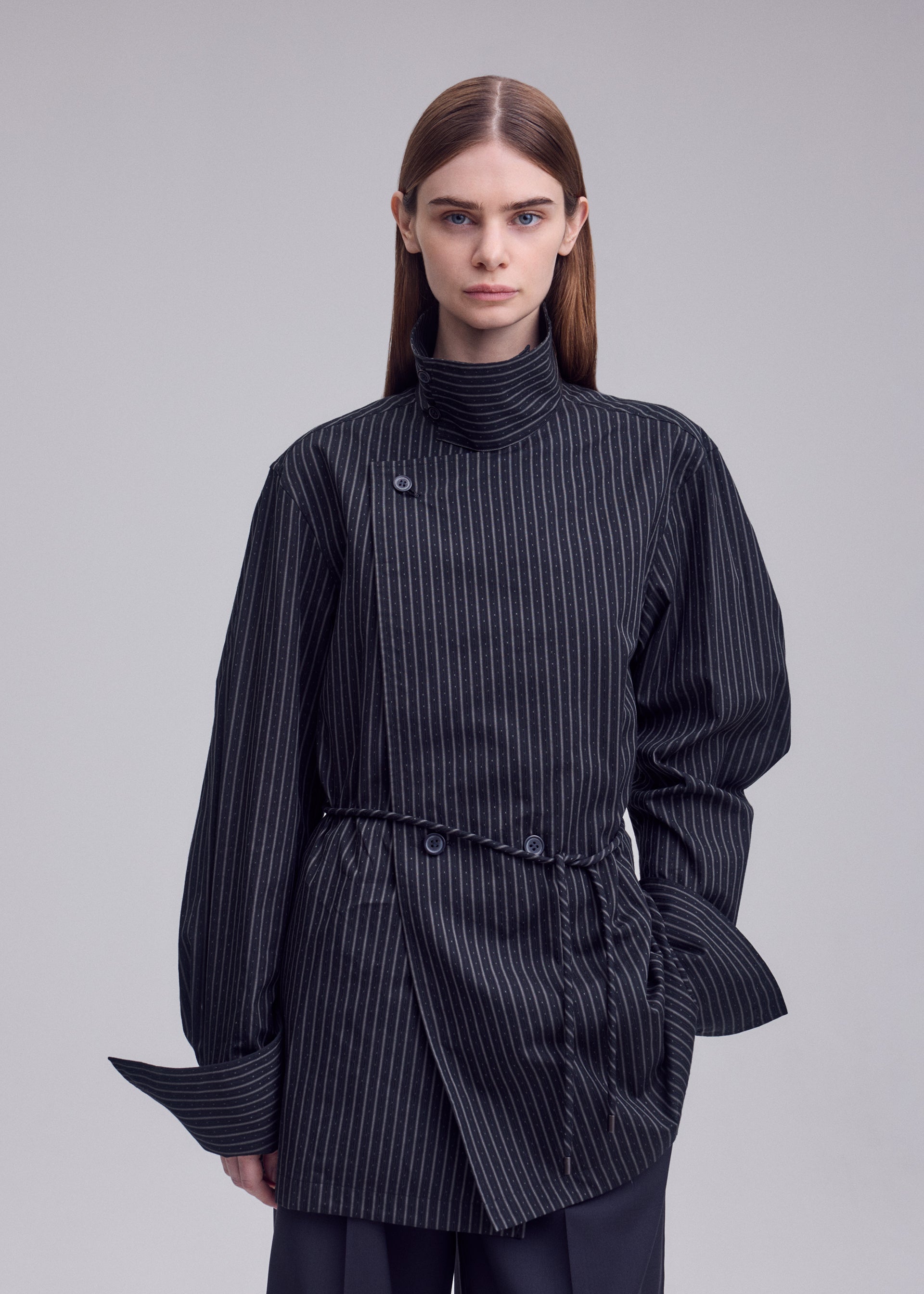 MONSIEUR SHIRT(DOBBY STRIPE)、ウィメンズ_トップス_シャツ、着用画像3