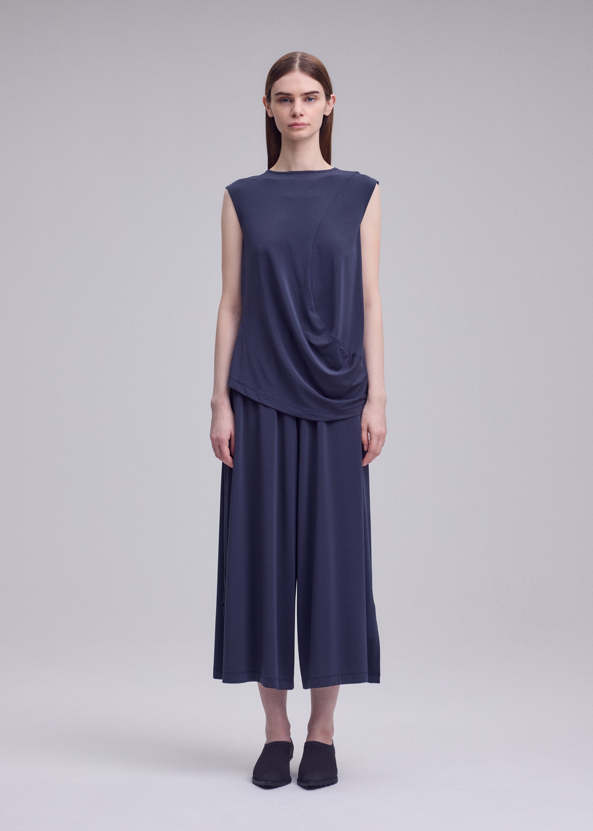 DRAPE JERSEY-68、ウィメンズ_トップス_トップ、着用画像1