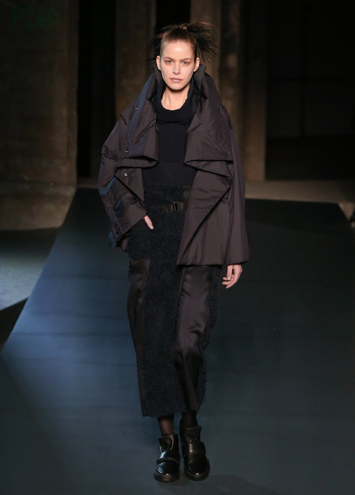 ISSEY MIYAKE AUTUMN WINTER 2018 コレクション 18