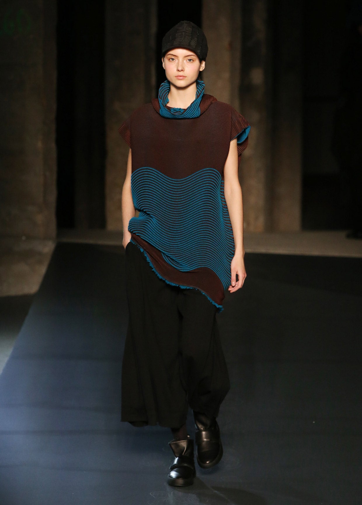 ISSEY MIYAKE AUTUMN WINTER 2018 コレクション 24