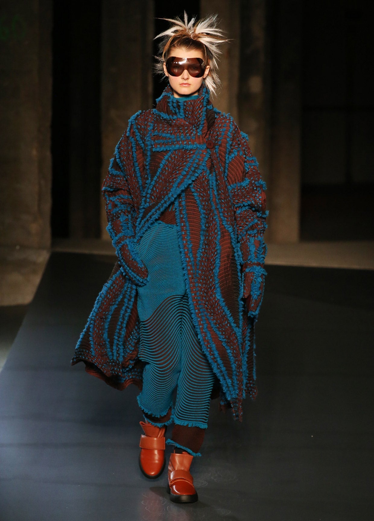 ISSEY MIYAKE AUTUMN WINTER 2018 コレクション 26
