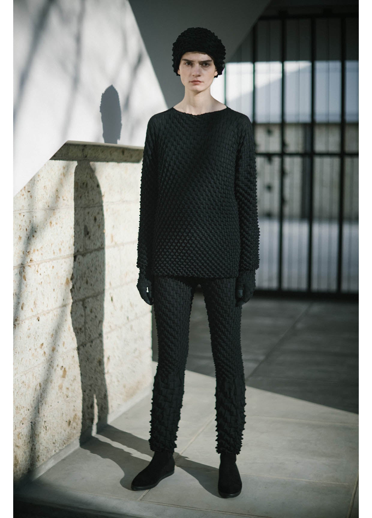 ISSEY MIYAKE AUTUMN WINTER 2021/22 コレクション 17
