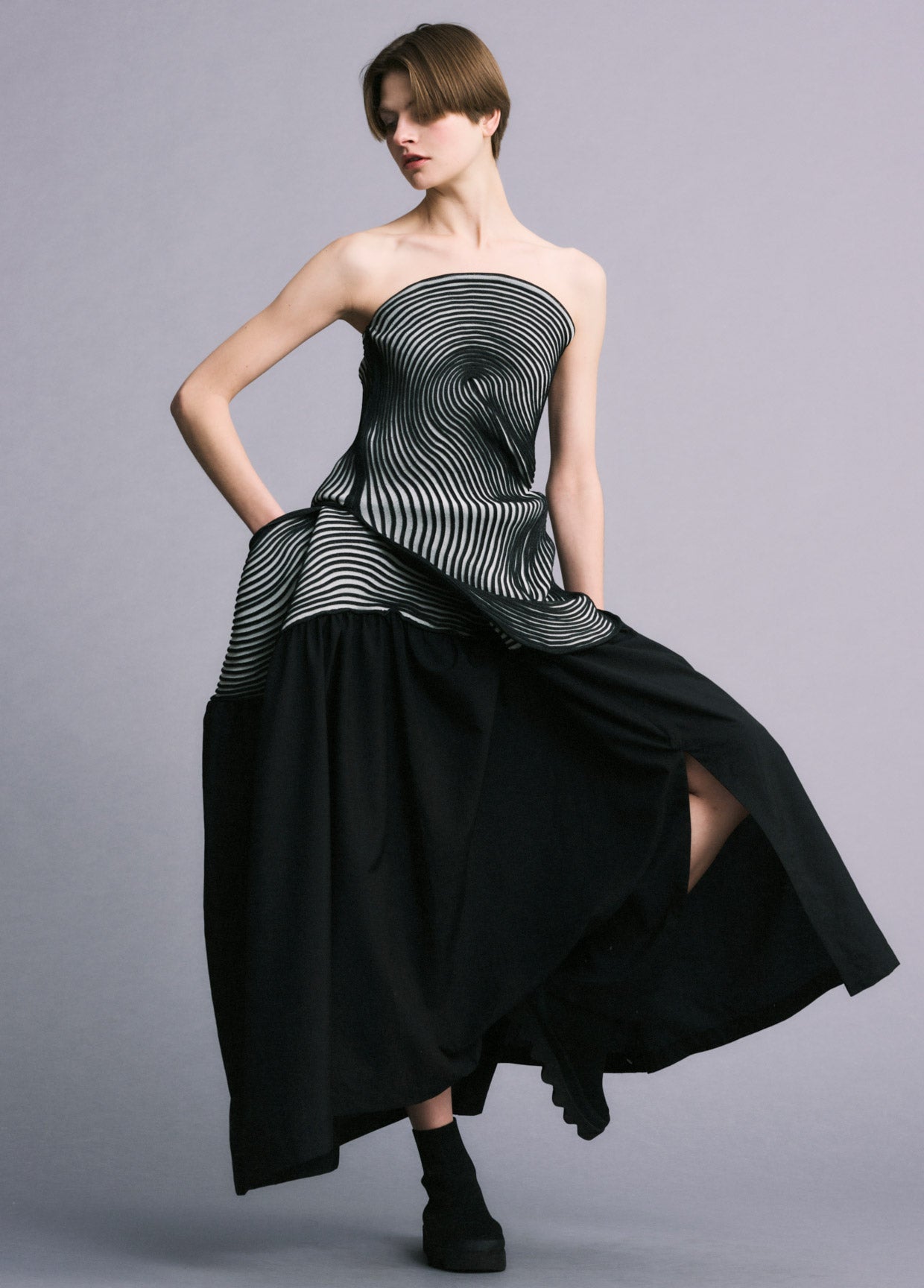 ISSEY MIYAKE AUTUMN WINTER 2022/23 コレクション 01