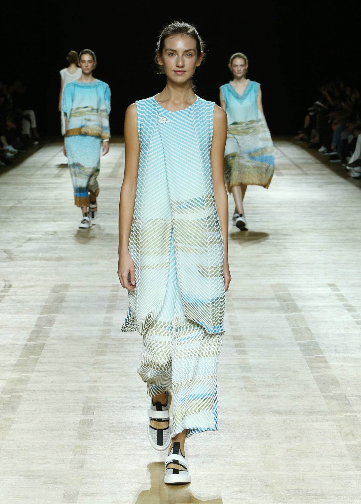 ISSEY MIYAKE SPRING SUMMER 2018 コレクション 16