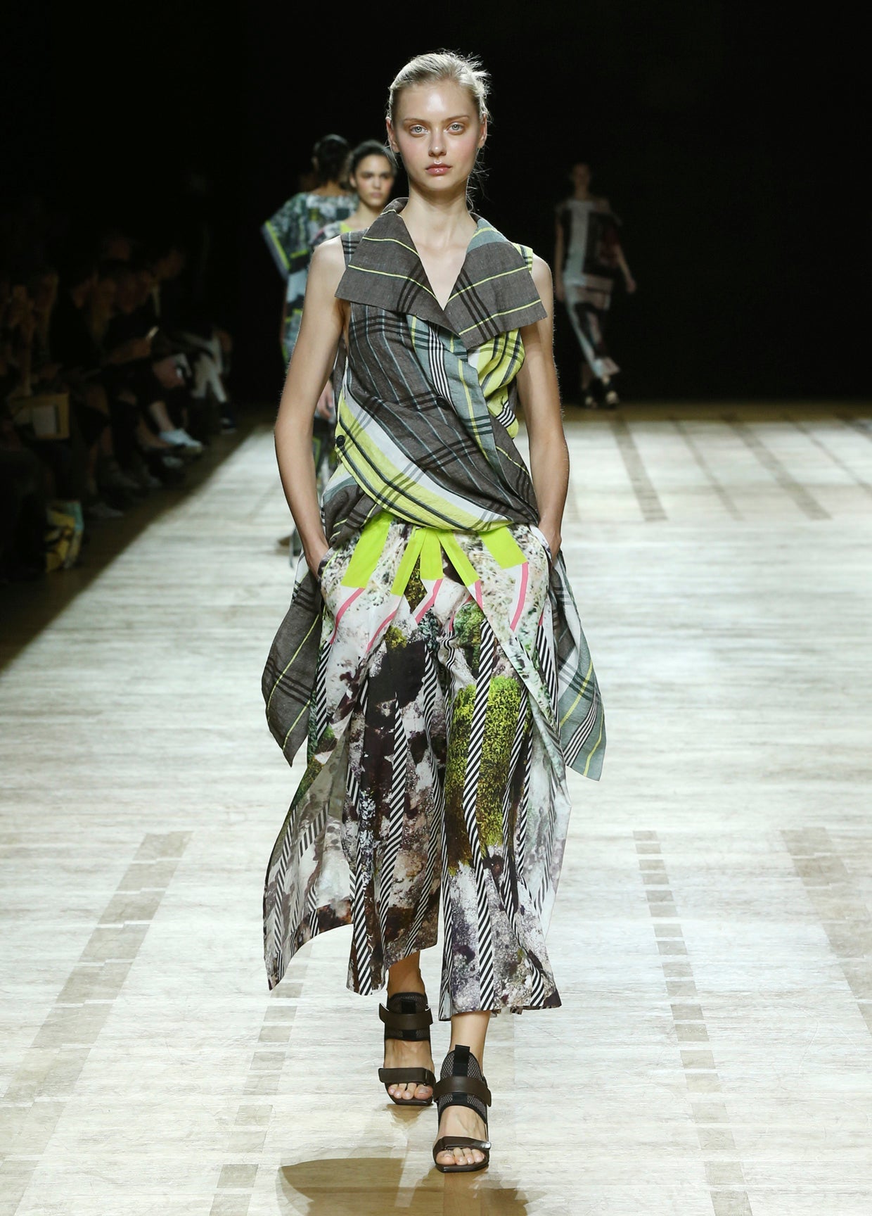 ISSEY MIYAKE SPRING SUMMER 2018 コレクション 35