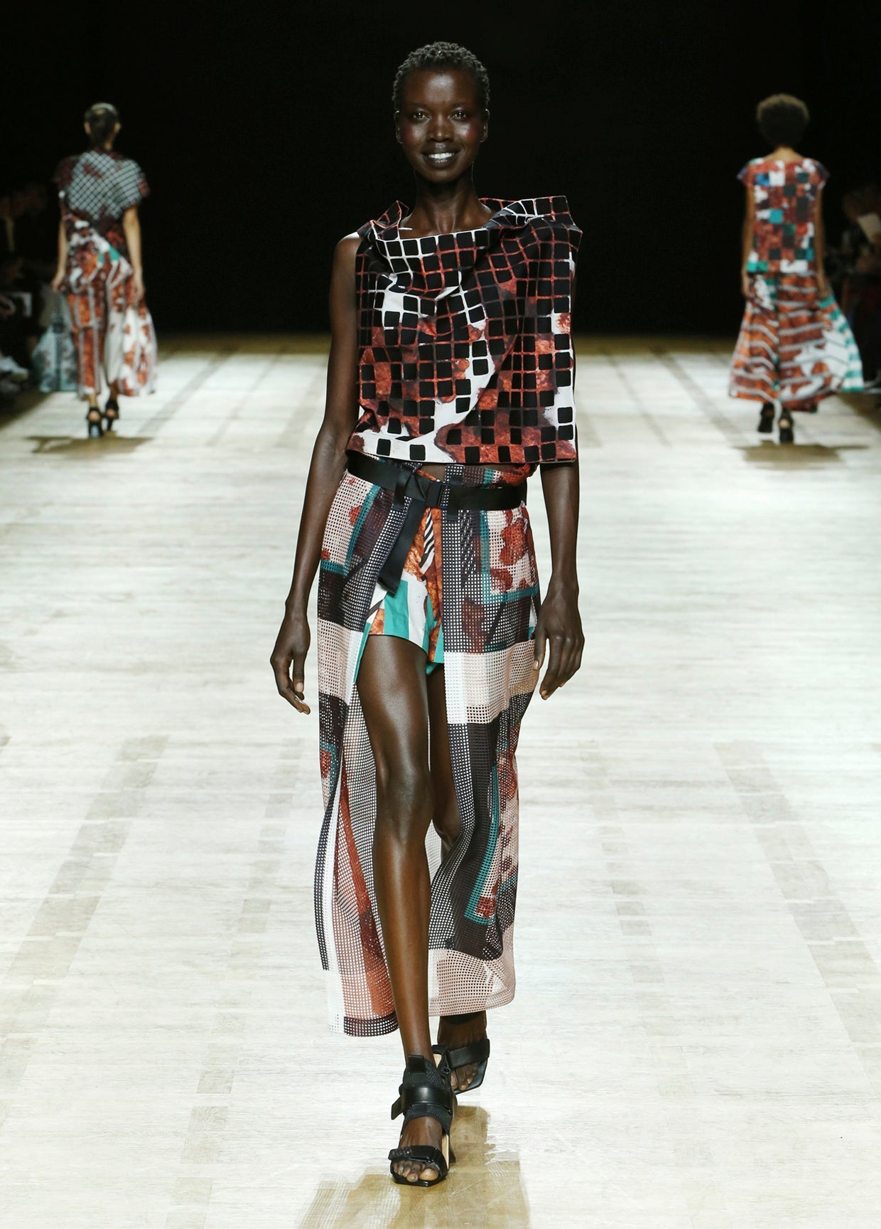 ISSEY MIYAKE SPRING SUMMER 2018 コレクション 44