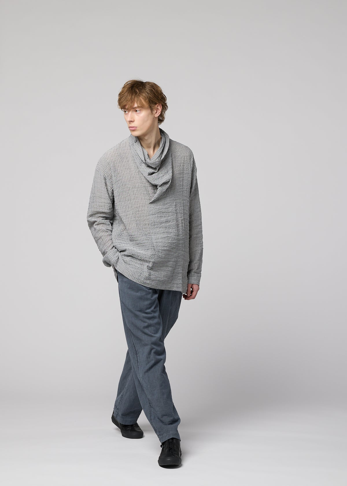 STRIPE LINEN SHRINK、メンズ_トップス_シャツ、着用画像4